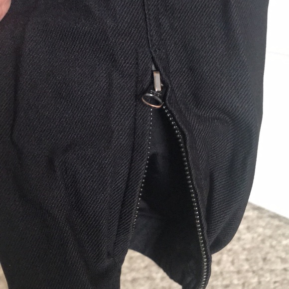 Uniquely Lorna Jane Black Pants w/gathered leg cuffs size Small - Picture 4 of 9